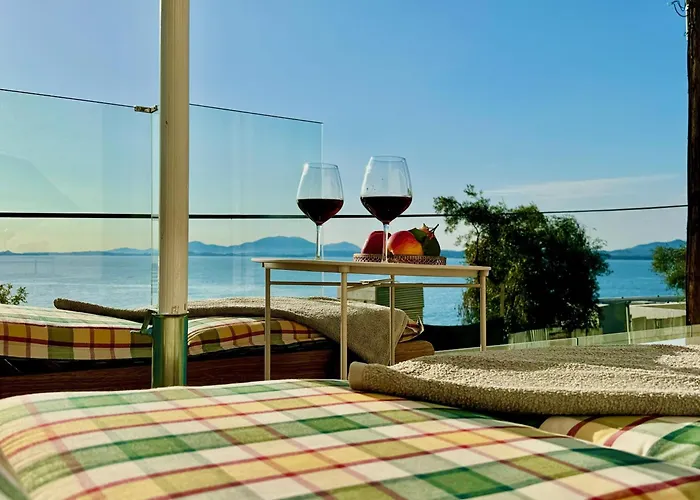 Smile With Private Pool By Dadovillas *