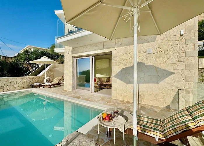 Vila Smile With Private Pool By Dadovillas Barbati