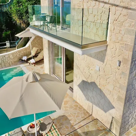 Smile With Private Pool By Dadovillas Μπαρμπάτι