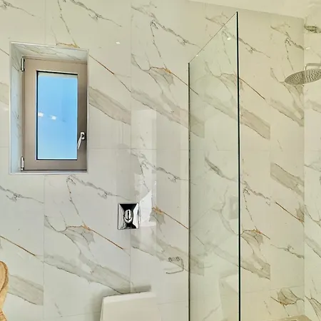 Smile With Private Pool By Dadovillas Βίλα