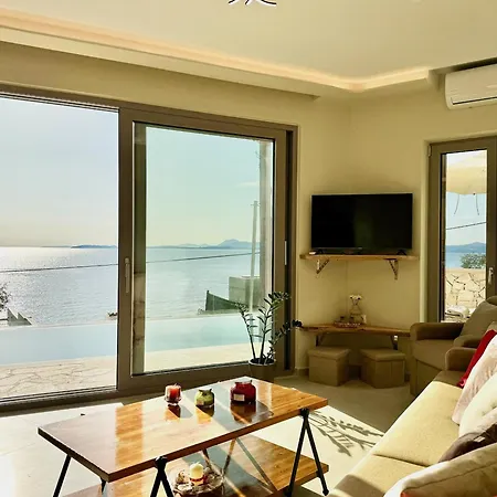 Smile With Private Pool By Dadovillas וילה בארבאטי