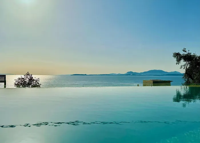 Smile With Private Pool By Dadovillas *